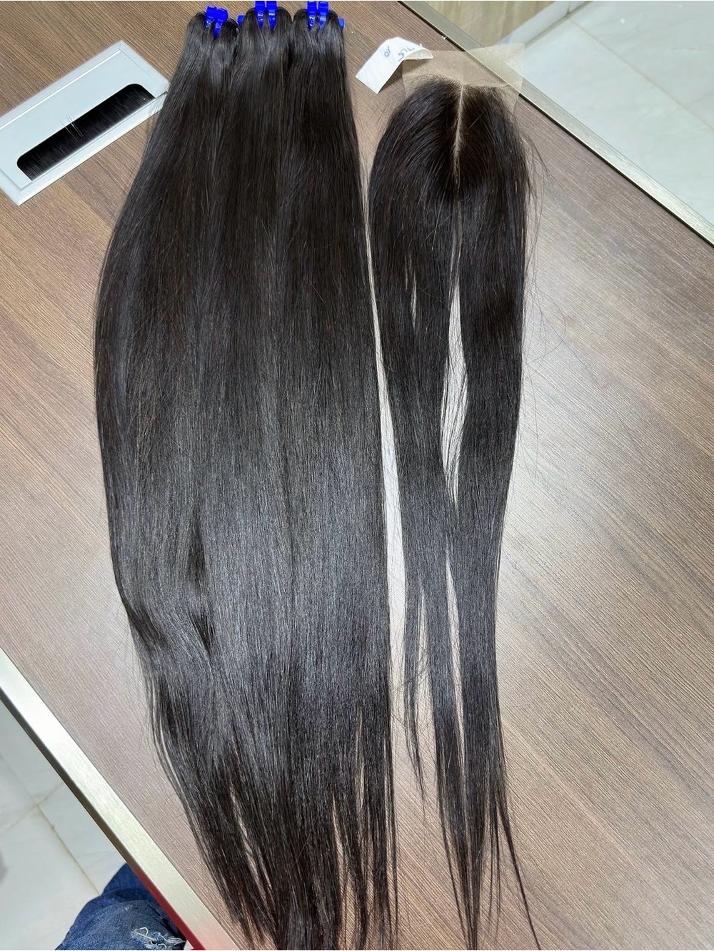 30 inches raw bundles with matching closure
